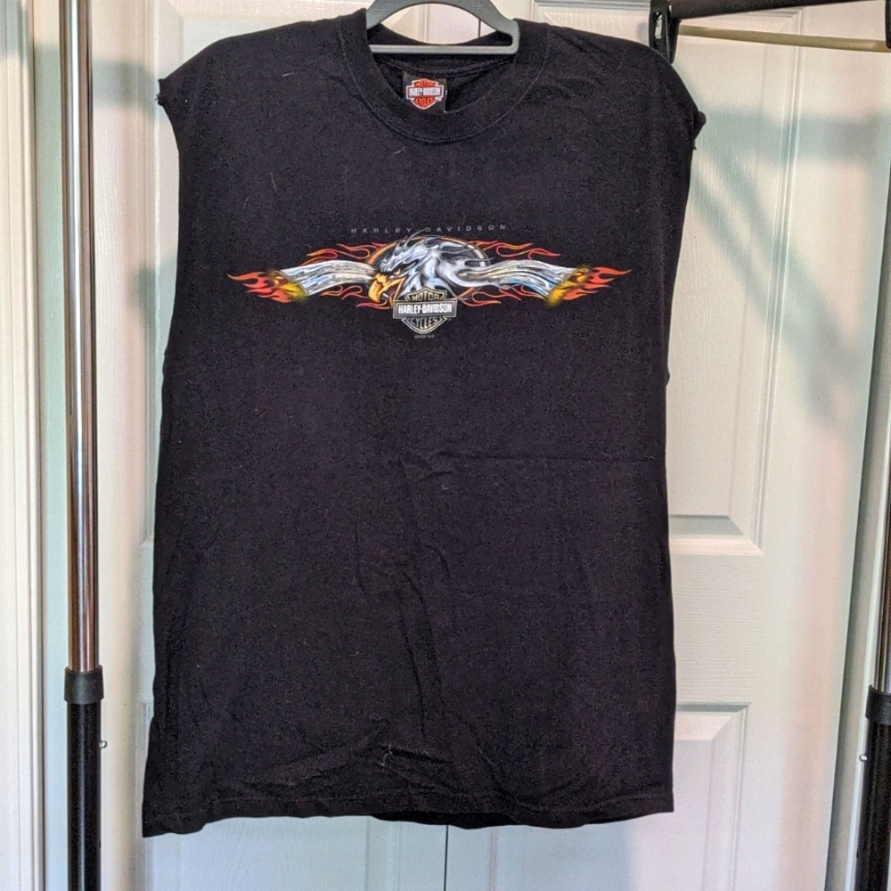 2005 Harley Davidson tee cut off sleeves